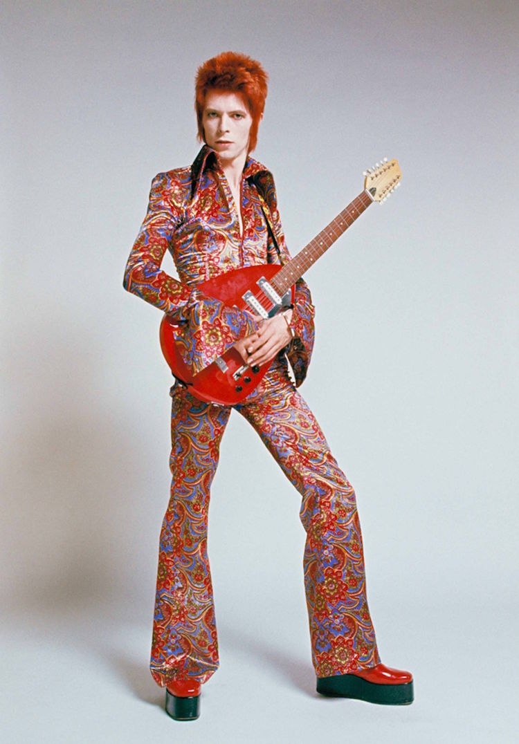 David Bowie: Y Ziggy tocaba la guitarra